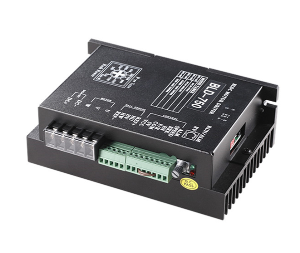 750W低壓無刷驅(qū)動(dòng)器 (2).jpg 750W低壓無刷驅(qū)動(dòng)器 (2).jpg